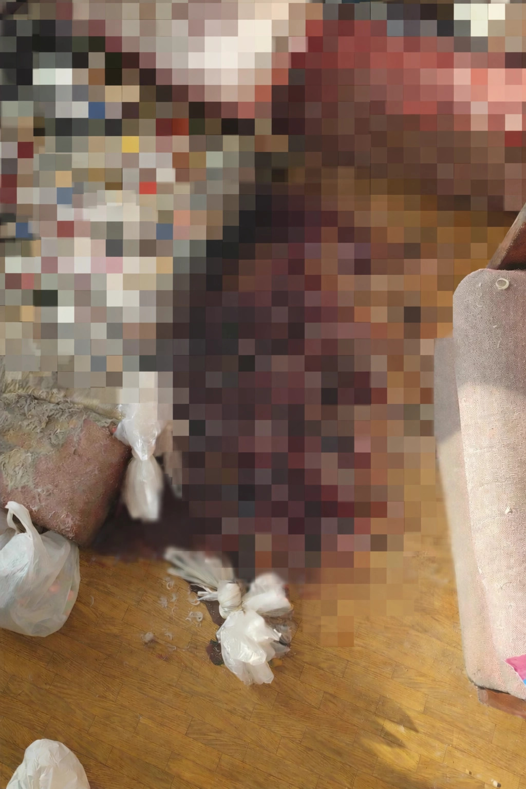 Silně znečištěný byt před odborným úklidem