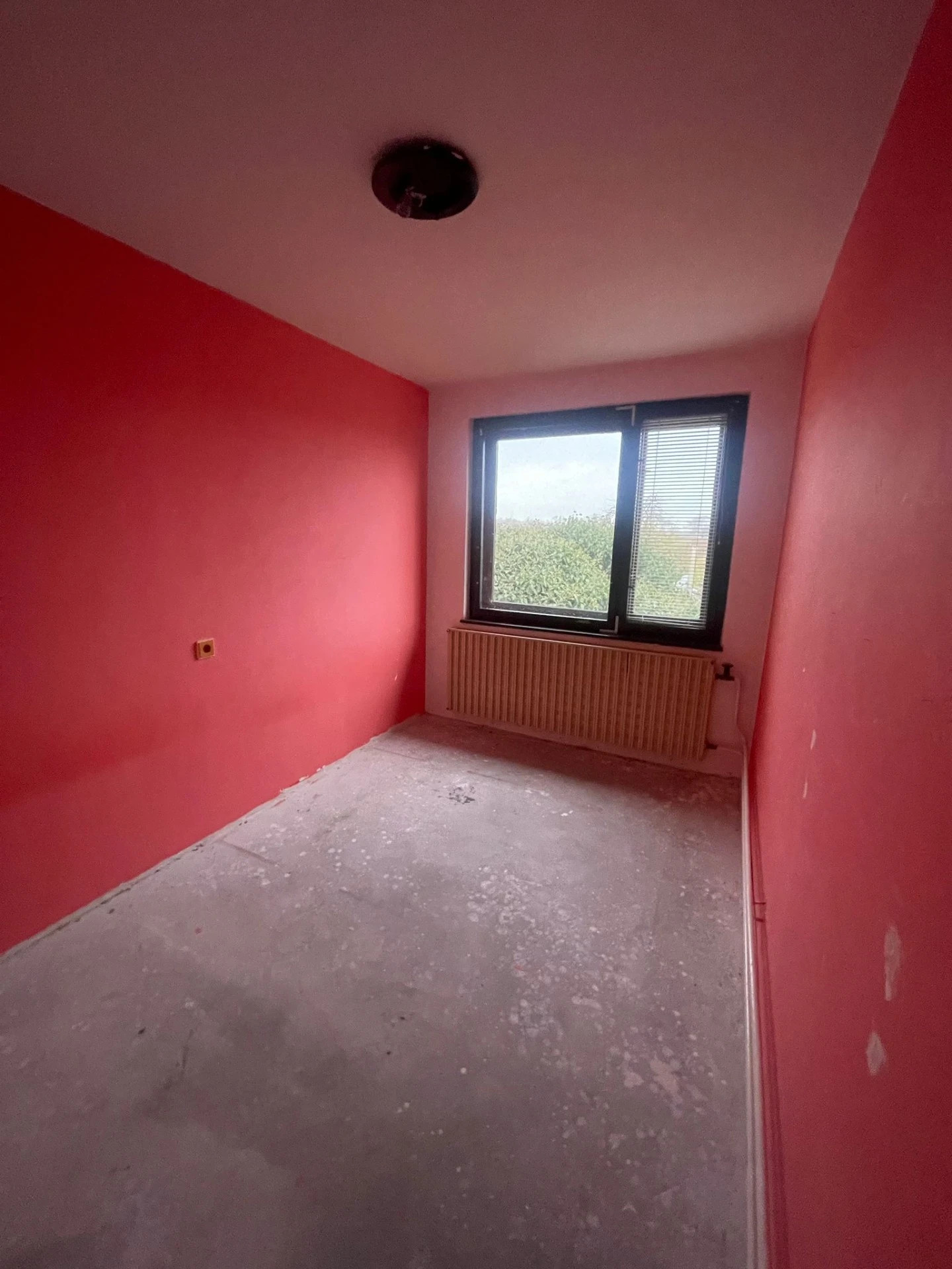 Vyklizená kancelář